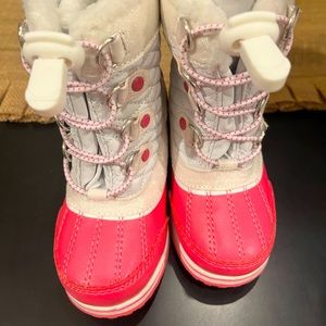 Totes snow boots